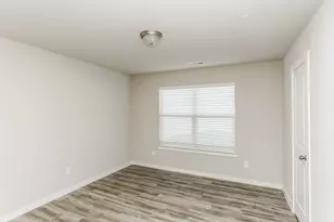 616 Ava Trl, Lewisville, TX 75057 - Photo 10