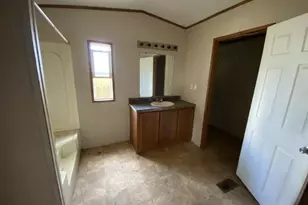 1233 Suncrest Cir, Jasper, TX 75951 - Photo 12