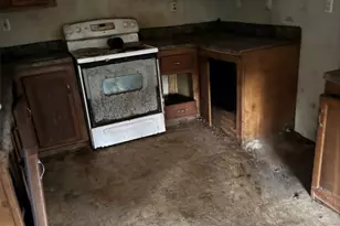 1233 Suncrest Cir, Jasper, TX 75951 - Photo 10