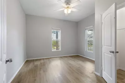 601 E Sears Street, Denison, TX 75021 - Photo 6