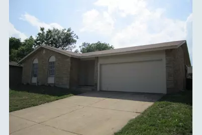 1605 Willowbrook Street, Lancaster, TX 75134 - Photo 2
