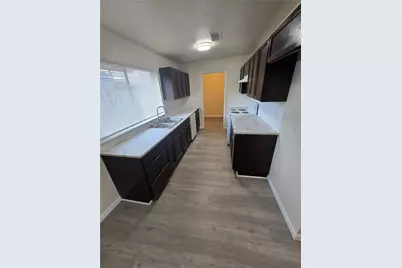 1605 Willowbrook Street, Lancaster, TX 75134 - Photo 4