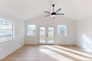 3220 Centennial Rd, Forest Hill, TX 76119 - Photo 4