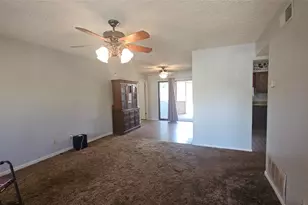 538 E Massey St, Athens, TX 75751 - Photo 6