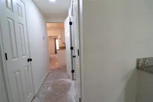 1065 W Pecan St, Stephenville, TX 76401 - Photo 24