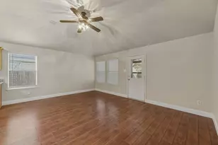 2013 Clear Creek Dr, Little Elm, TX 75068 - Photo 6