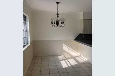 124 E Vilbig Street, Irving, TX 75060 - Photo 8