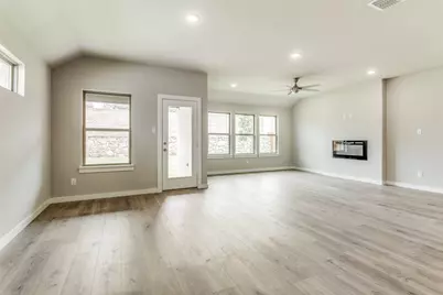 5211 Bellhurst Drive, Princeton, TX 75071 - Photo 8