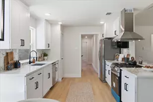 1916 Macao Pl, Plano, TX 75075 - Photo 10