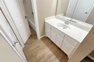 8225 Painted Tree Tr, Fort Worth, TX 76131 - Photo 34