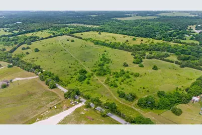 207 Possom Trot Hollow Road, Whitewright, TX 75491 - Photo 4