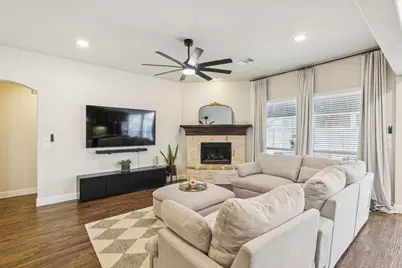 821 Patio Street, Little Elm, TX 76227 - Photo 4