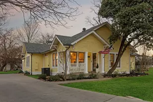 704 Williams St, Rockwall, TX 75087 - Photo 2