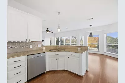 808 Shady Glen Court, Fort Worth, TX 76120 - Photo 12