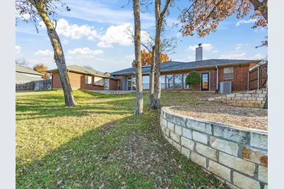 808 Shady Glen Court, Fort Worth, TX 76120 - Photo 36