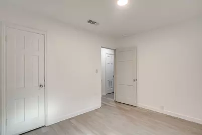 4912 Almena Road, River Oaks, TX 76114 - Photo 14