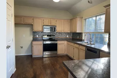 7901 Old Hickory Drive, North Richland Hills, TX 76182 - Photo 4