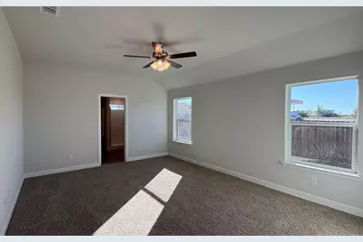 4207 Cornerstone Circle, Granbury, TX 76048 - Photo 8