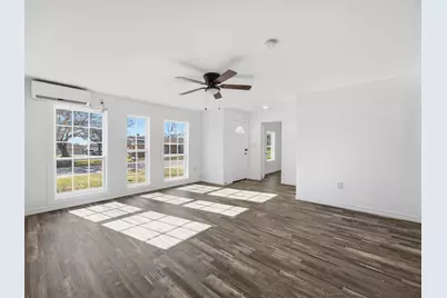 807 Adkins Street, Bowie, TX 76230 - Photo 6