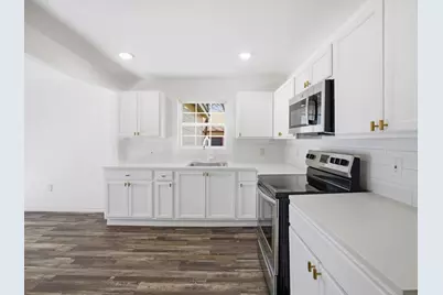 807 Adkins Street, Bowie, TX 76230 - Photo 8