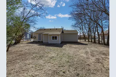 807 Adkins Street, Bowie, TX 76230 - Photo 30