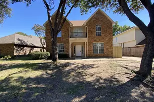 4150 Briar Hill Dr, Grand Prairie, TX 75052 - Photo 1