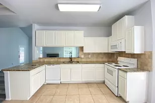 4150 Briar Hill Dr, Grand Prairie, TX 75052 - Photo 10