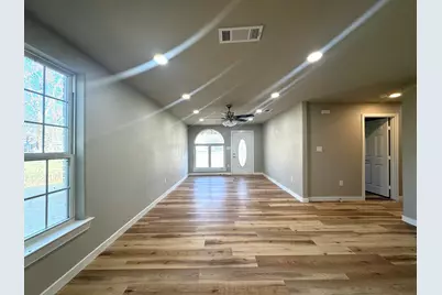 516 S O'Tyson, Mt Pleasant, TX 75455 - Photo 4