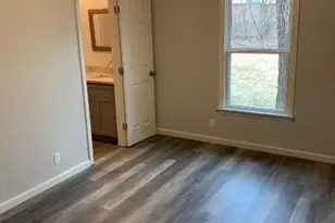 632 Livingston Dr, Hurst, TX 76053 - Photo 4