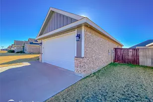 207 Carriage Hills Pkwy, Abilene, TX 79602 - Photo 4