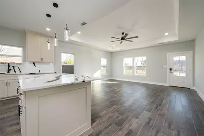 302 W Pine Street, Whitewright, TX 75491 - Photo 6