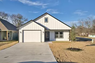 302 W Pine St, Whitewright, TX 75491 - Photo 2