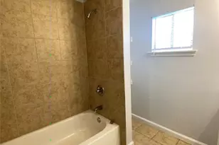 905 Milam Dr, Euless, TX 76039 - Photo 24