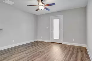 2735 W Washington St, Denison, TX 75020 - Photo 4
