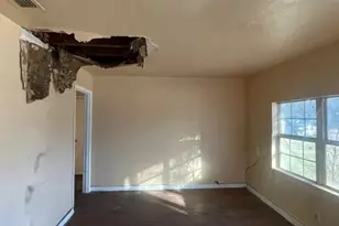 4505 Quails Ln, Fort Worth, TX 76119 - Photo 6