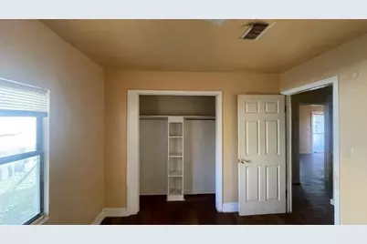 4505 Quails Lane, Fort Worth, TX 76119 - Photo 14