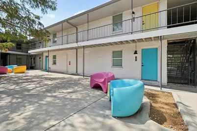 321 E 8th Street #110, Dallas, TX 75203 - Photo 16