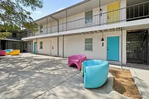 321 E 8th St, Dallas, TX 75203 - Photo 16