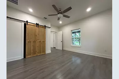 907 Davis Street S, Sulphur Springs, TX 75482 - Photo 12