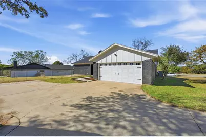 101 Park Trail Place, Joshua, TX 76058 - Photo 28