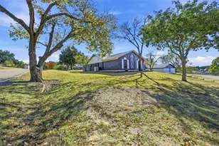 101 Park Trail Pl, Joshua, TX 76058 - Photo 4