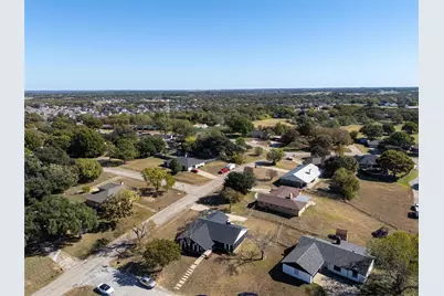 101 Park Trail Place, Joshua, TX 76058 - Photo 32