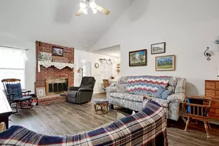 703 Windridge Ln, Burleson, TX 76028 - Photo 4