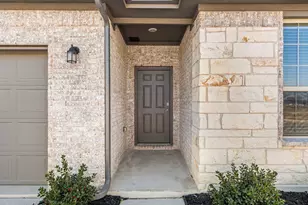 971 Hurstwood Dr, Van Alstyne, TX 75495 - Photo 4