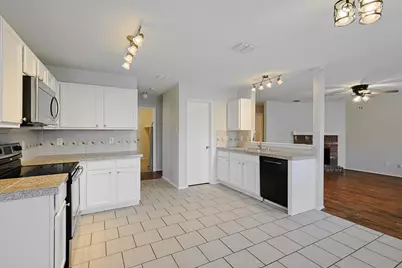 8320 Seven Oaks Lane, Denton, TX 76210 - Photo 14