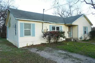 104 N Pecan Ave, Hubbard, TX 76648 - Photo 1