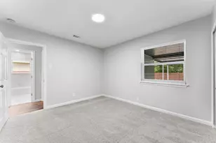 10204 San Juan Ave, Dallas, TX 75228 - Photo 14