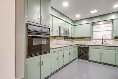 1114 Willowcreek Road, Cleburne, TX 76033 - Photo 20