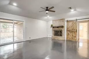 1114 Willow Creek Rd, Cleburne, TX 76033 - Photo 10