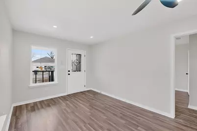 1541 Caldwell Street, Dallas, TX 75223 - Photo 6